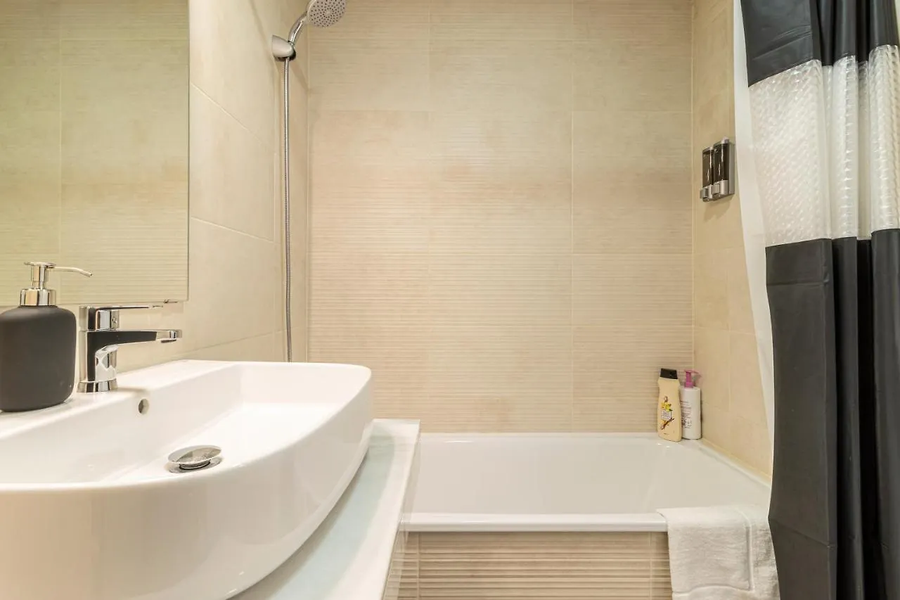 Allo Apartments Bonald Piscina - Parking 3 Habitaciones Jerez de la Frontera 0*,  Spain